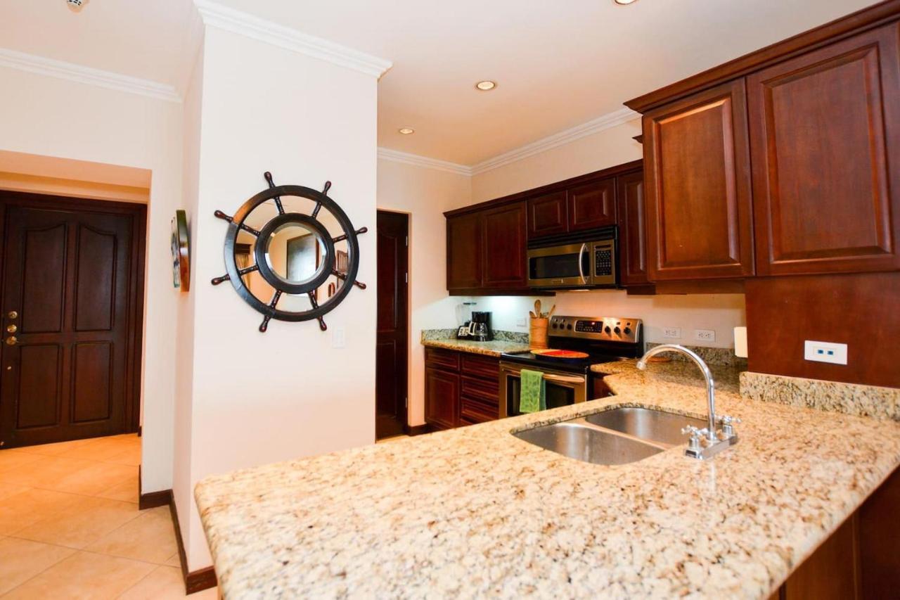 Exquisitely Decorated 5Th-Floor Aerie With Views Of Two Bays In Flamingo Vila Playa Flamingo Exterior foto
